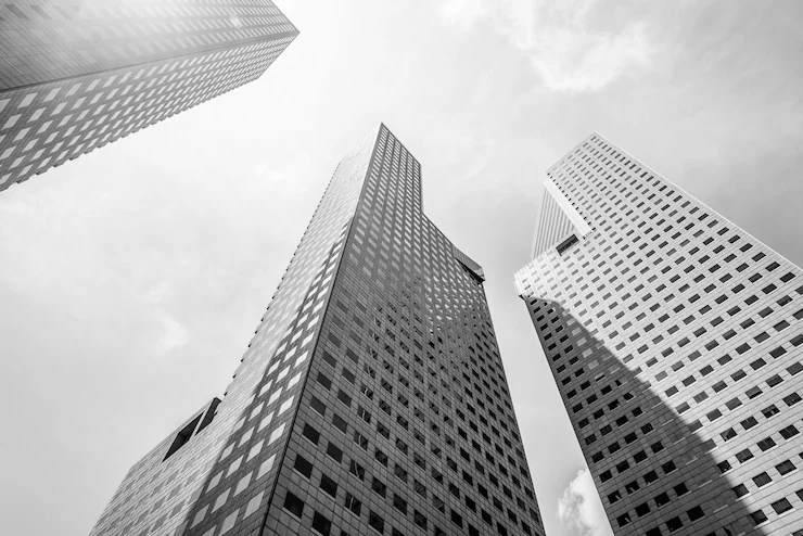 <b>Construindo</b> o futuro com solidez, design e excelência.